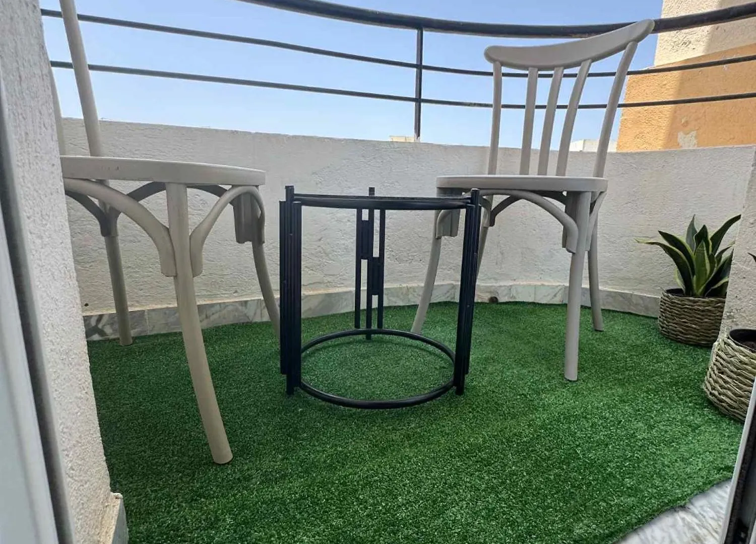 Chic & Modern Apartment With Underground Parking Tunis Tunesien